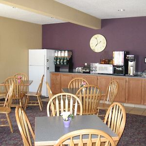 Pocahontas Inn & Suites
